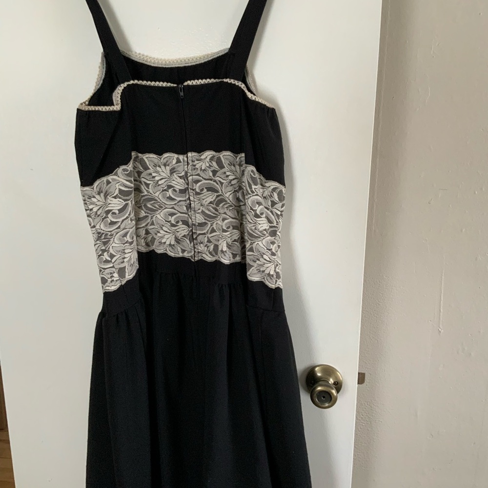 Vintage Torrid Black Dress with White Lace Accent - Picture 5 of 5